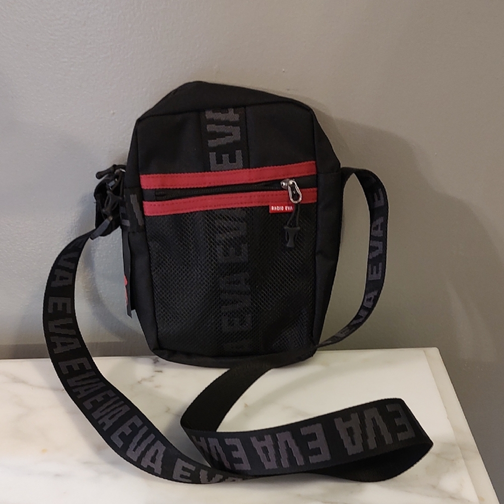 Radio Eva Crossbody Unisex